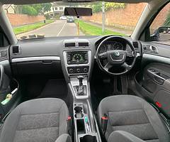 Skoda Octavia 2011 1.6 DSG - Image 8/9