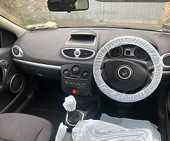 Renault Clio - Image 5/5