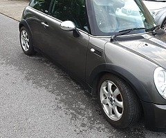 Mini 1.6 petrol ,Park line , 2006 ,manual