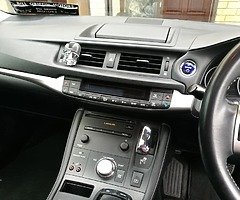 Lexus CT200h Luxury. Great specs - Image 5/10