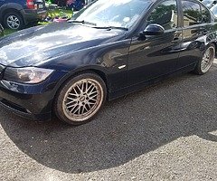 BMW 320i breaking only e90