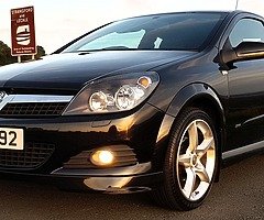 **FOR SALE**
ABSOLUTELY STUNNING, 2009 1 OWNER, VAUXHALL ASTRA 1.8 SRI+! FULL SERVICE HISTORY, 75000