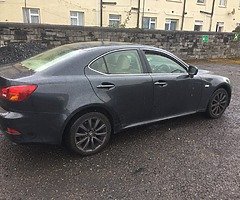 2008 lexus is220d Slight rear damage - Image 4/5