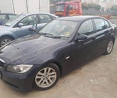 BMW 320I - Image 5/7