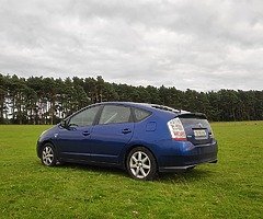 Toyota Prius hybrid - Image 4/5