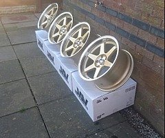 18 inch alloys 5x114.3 9.5 j all round