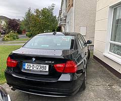 BMW 318 D 2009 in immaculate condition