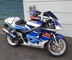 97 gsxr 750 - Image 4/6