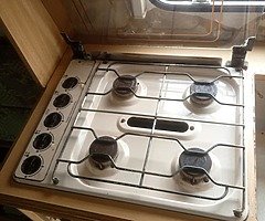 Caravan oven and cooker