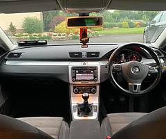 2010 Volkswagen Passat - Image 6/7