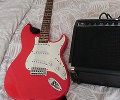 Strat copy with squire amp