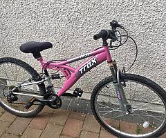 26” wheel ladies mountain bike