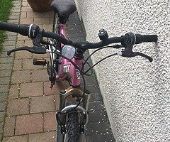 26” wheel ladies mountain bike