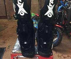 motocross boots