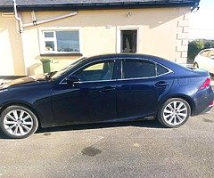 Lexus is300h