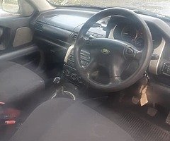 Freelander diesel starting and driving perfect condition no doe very clean inside and out - Image 5/5