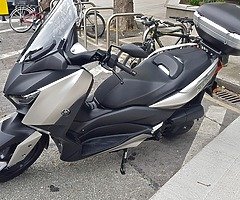 182D Yamaha XMAX 125 abs