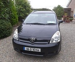 06 Toyota verso