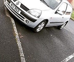 2002 Renault Clio