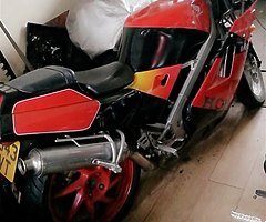 Honda vfr400 nc24