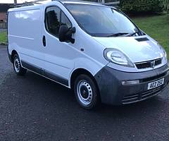 Looking vivaro traffic 2.0 M9R neecing engine are looking quick sale - Image 5/6