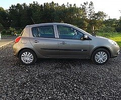 Renault Clio 2010 NCT&Tax Low Milage - Image 6/10