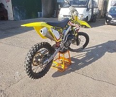 SUZUKI RM 450 2012