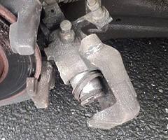 Looking brake caliper seat Leon 08 1.9tdi