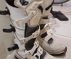 Wulf size 8 motocross boots - Image 4/4