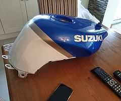 1993 GSXR 1100 Tank