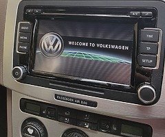 VW touchscreen radio - Image 3/3