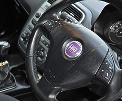 Fiat punto grande multijet 90bhp 1.3diesel - Image 4/4