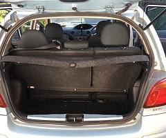 Toyota Yaris 2005 - Image 6/10