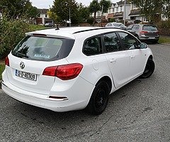 2012 Vauxhall Astra Estate, 1.7 Diesel, White. - Image 4/10