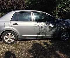 08 Nissan Tiida - Image 4/9