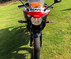 Honda CBR125 R Repsol - Mint condition - Image 4/10