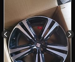 Seat Cupra alloys + tyres 19 inch - Image 1/9