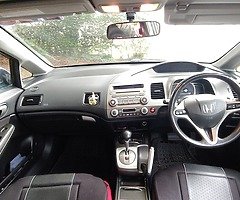 Honda Civic 1.8 FD1 with NCT and Tax - Image 6/8