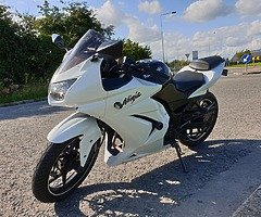 2010 Kawasaki Ninja 250r - Image 4/7