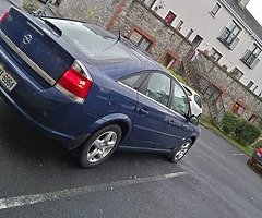 Vauxhall Vectra 1.9 TDCI - Image 6/10