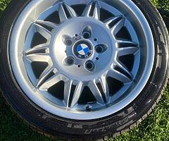 Staggered 17” sunflower (DS2) alloys - Image 4/9