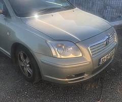 Kia cerato, toyota avensis - Image 2/8