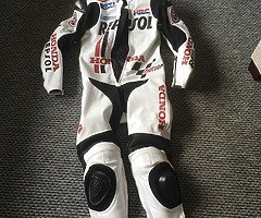 Honda one piece leather race suit - Image 6/6