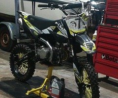 2017 z3 140cc pitbike