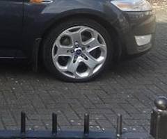 Looking for a set off 18 inch wheels for a ford mondeo 5x108 must be clean