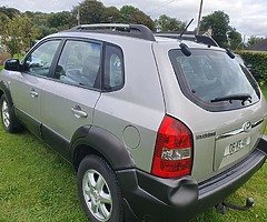 Hyundai Tuscan - Image 6/8