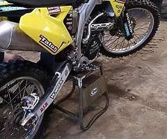 Suzuki rmz 450 2012 fuel injected. Bike is very clean needs for noting very well maintained. - Image 2/3