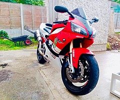 1999 yamaha yzf R1 - Image 5/9