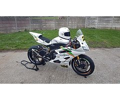 R6 race / track bike