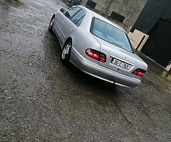 Mercedes-Benz e240